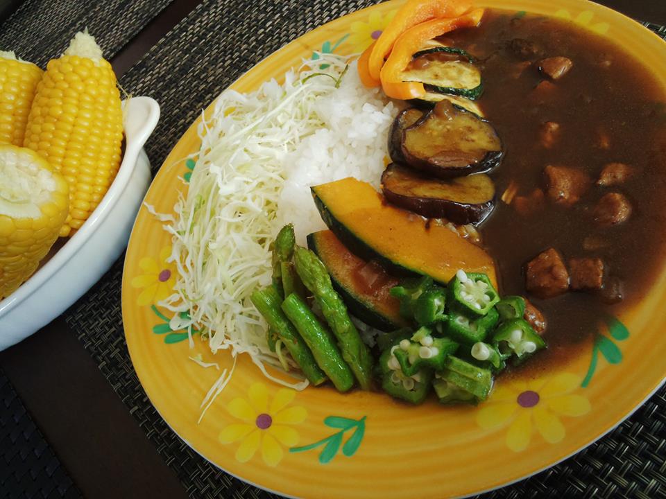 夏野菜カレー_d0116799_2055936.jpg