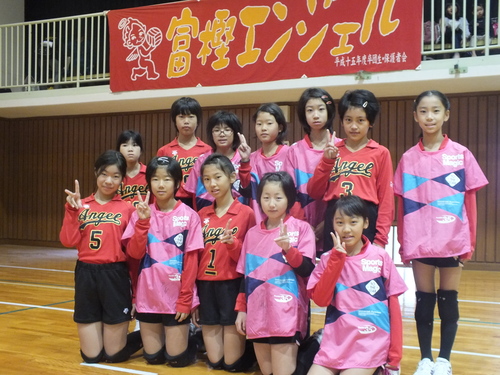 第１２回河北カップ小学生バレーボール交流大会に参加しました_f0223106_22445374.jpg