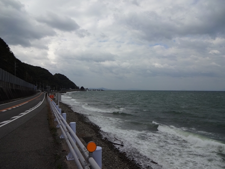 とりあえず近場を_e0201281_2294643.jpg