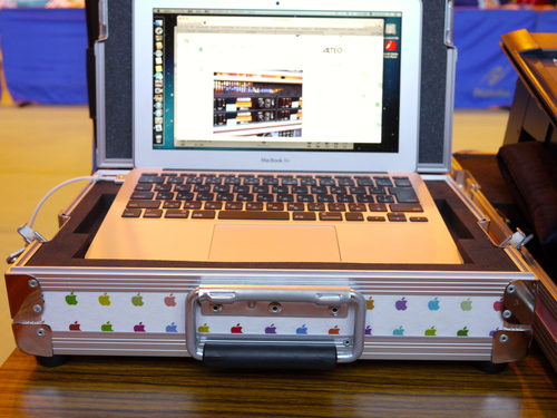 MacBook Air ハードケースを使う_d0129824_11101638.jpg