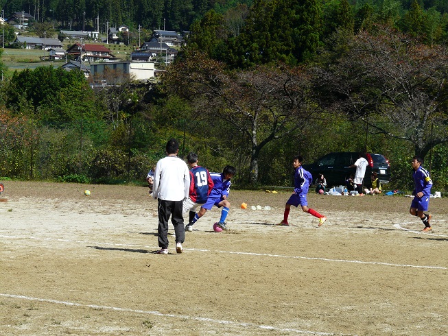 フットサル大会に参加_d0010630_2322630.jpg