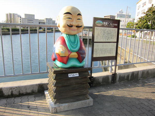来迎寺のそばに石椋(いわくら)や水門が・・・_a0045381_1535216.jpg