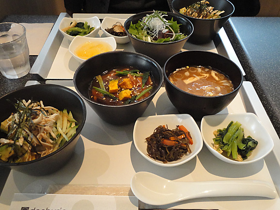 donburioでランチ_e0230011_1845831.jpg