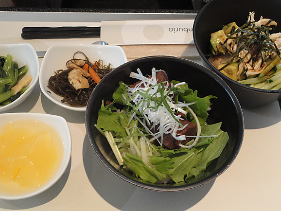 donburioでランチ_e0230011_1872850.jpg