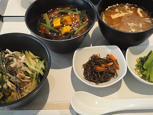 donburioでランチ_e0230011_1884739.jpg