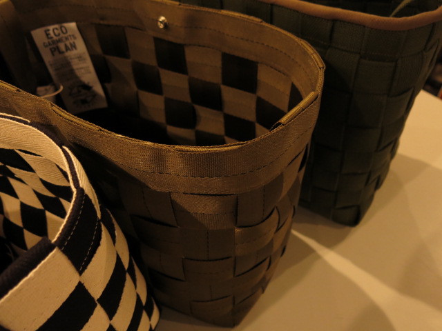\"TheThreeRobbers BY SAMMLER ECO GARMENTS PLAN WEBBING BAG NYLON\"ってこんなこと。_c0140560_13445399.jpg
