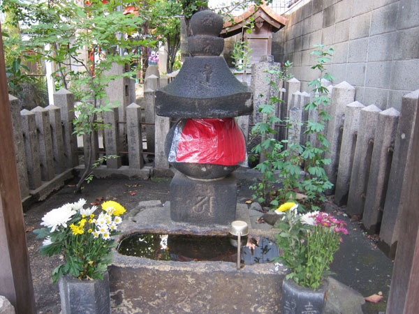 鎮守稲荷神社_a0045381_6431959.jpg