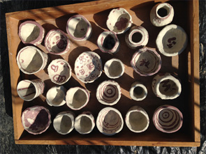 丸甲小学校の陶芸作品。乾燥。_b0159687_20591471.jpg