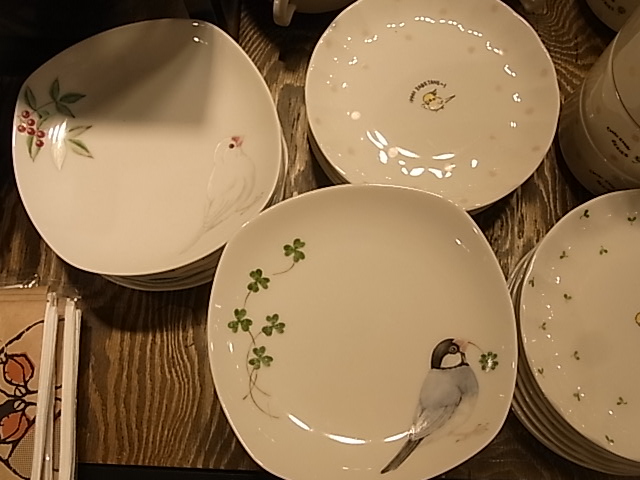 東急ハンズ梅田店、インコと鳥の雑貨展新着情報_d0322493_2322351.jpg