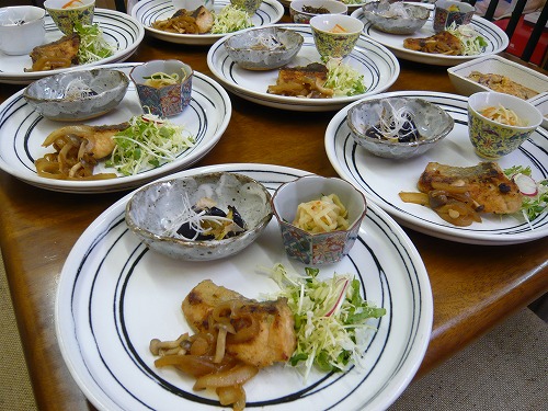 大入り満員★★_f0223914_20422834.jpg