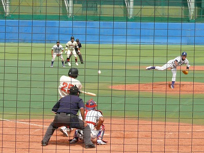 立正大対日本大 10月8日 東都大学野球2部_b0166128_1344077.jpg