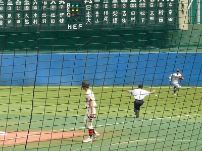 立正大対日本大 10月8日 東都大学野球2部_b0166128_1345378.jpg