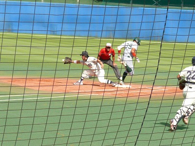 東農大対東洋大 10月8日 東都大学野球2部_b0166128_1537264.jpg