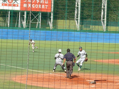 東農大対東洋大 10月8日 東都大学野球2部_b0166128_1540723.jpg
