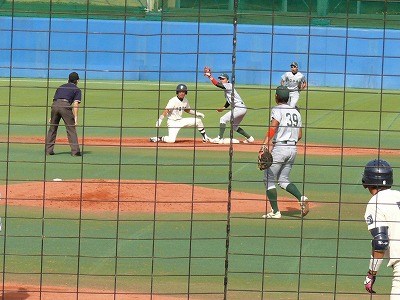 東農大対東洋大 10月8日 東都大学野球2部_b0166128_15421650.jpg