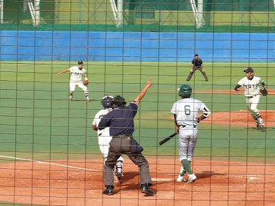 東農大対東洋大 10月8日 東都大学野球2部_b0166128_15455435.jpg