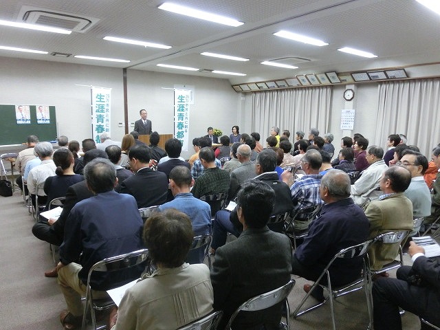 連日行われている「小長井よしまさ後援会」の集会_f0141310_701745.jpg