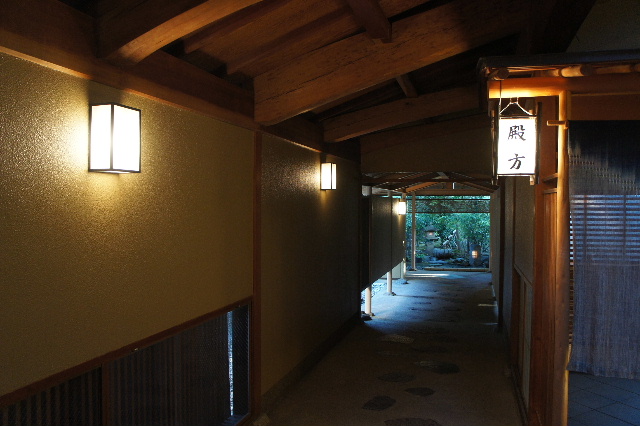 霧島と佐多岬の旅 （２）　野鶴亭と塩浸温泉と祝橋温泉旅館_c0011649_0295385.jpg