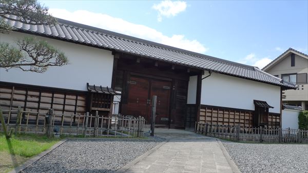中村与一右衛門萬邸 (現 もりぐち歴史館 旧中村家住宅)_f0139570_1311143.jpg