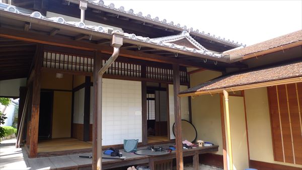 中村与一右衛門萬邸 (現 もりぐち歴史館 旧中村家住宅)_f0139570_1442693.jpg