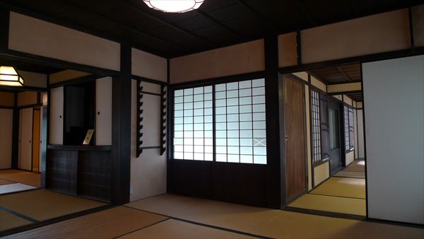 中村与一右衛門萬邸 (現 もりぐち歴史館 旧中村家住宅)_f0139570_144366.jpg