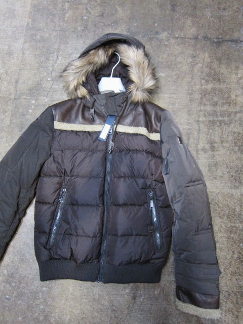 DOWNコーナー完成★　add、DUVETICA、MONCLER、Crescent Down、etc.._d0152280_16234166.jpg