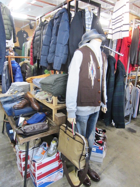 DOWNコーナー完成★ add、DUVETICA、MONCLER、Crescent Down、etc.._d0152280_1626086.jpg