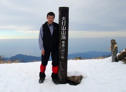 ＜2013年10月18-20日＞「火打山」雪景色登山＆糸魚川フォッサマグナ探訪（前編）_c0119160_2139358.jpg