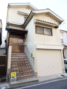 東大阪市日下町 貸家! スーパー万代近く!_e0251265_1322109.jpg