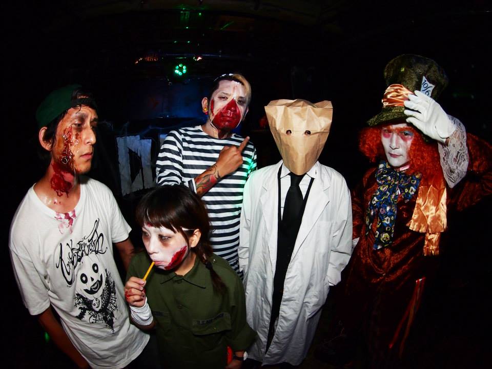 CLIVE vol.6 \"Halloween Party\"_c0156313_9471377.jpg