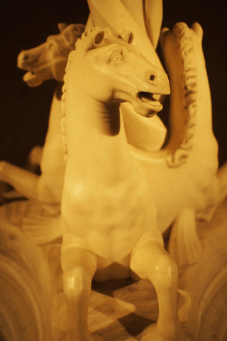 「Musée du Cheval-生きた馬の博物館」1_d0063314_23463463.jpg