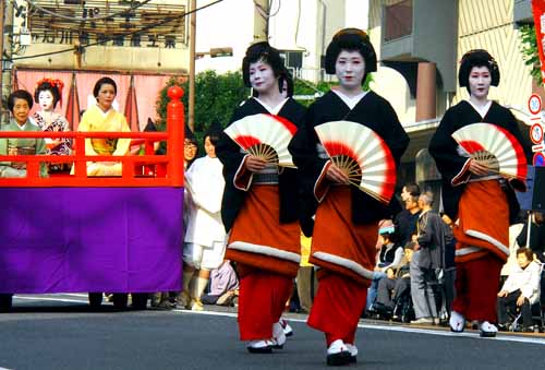 東京時代祭　江戸芸者　（１１月３日　浅草にて）_a0023315_20512187.jpg