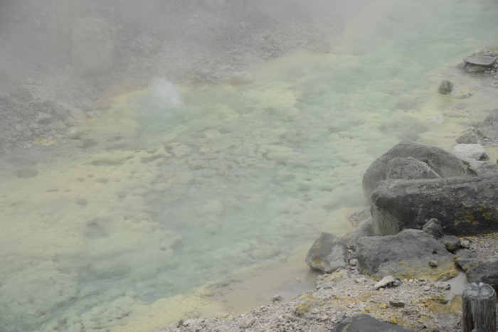 終末観漂う秋田の秘湯・玉川温泉写真_e0171573_1264179.jpg