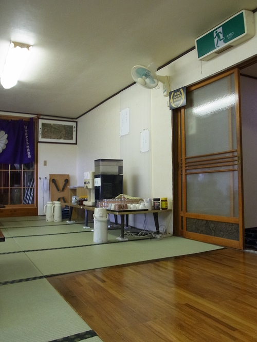 e0243008_1074891.jpg