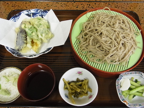 e0243008_1092135.jpg
