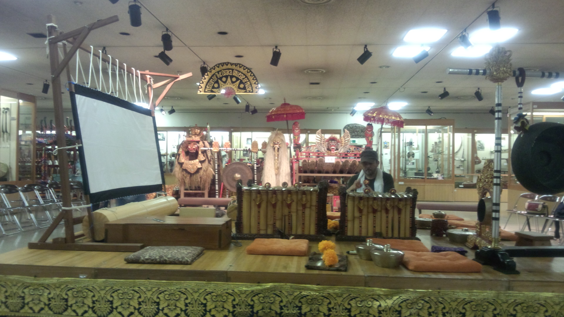 ワヤン大阪公演終了しました_e0017689_19252440.jpg