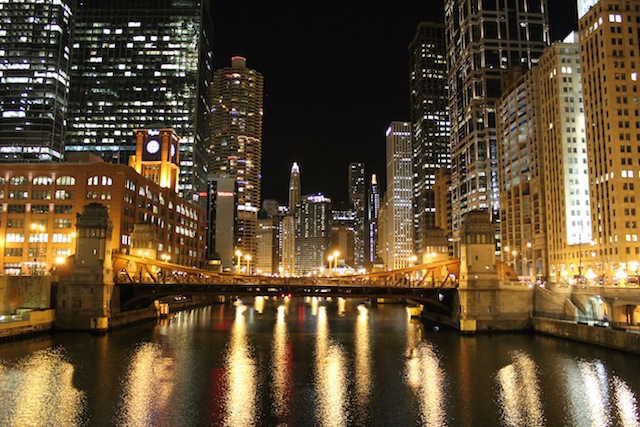 アメリカ横断旅行記 14 シカゴの夜景とグルメ 日曜日よりの旅人