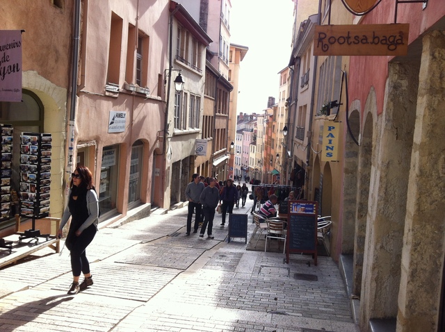 Marchè de la Croix-Rousse リヨンの青空市場de絶品生牡蠣♡_b0246303_055773.jpg