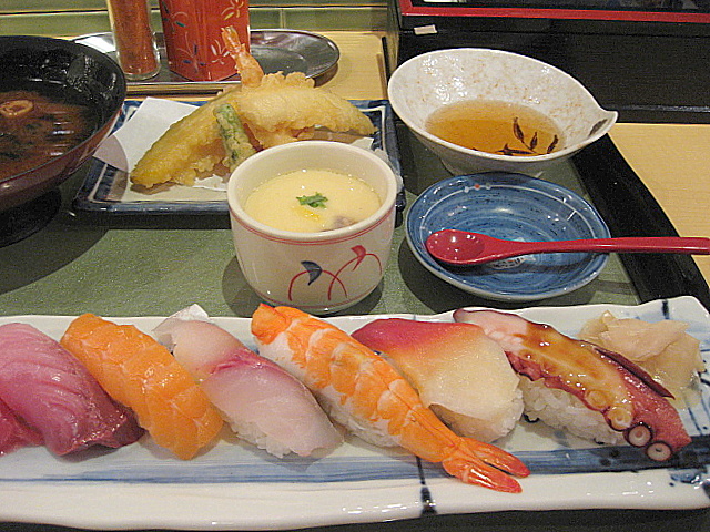 「魚の巣」の昼定食_a0048918_1937965.jpg