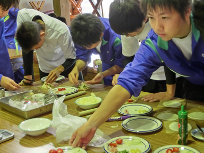 丸岡高校のみなさんが米粉料理体験をしに来ました！_e0061225_16212924.jpg