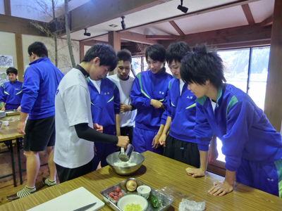 丸岡高校のみなさんが米粉料理体験をしに来ました！_e0061225_16261466.jpg
