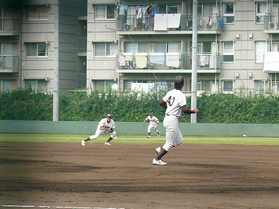 専修大対国士館大 10月14日 東都大学野球2部_b0166128_19104626.jpg