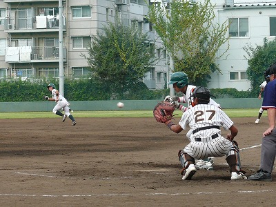 専修大対国士館大 10月14日 東都大学野球2部_b0166128_20301212.jpg