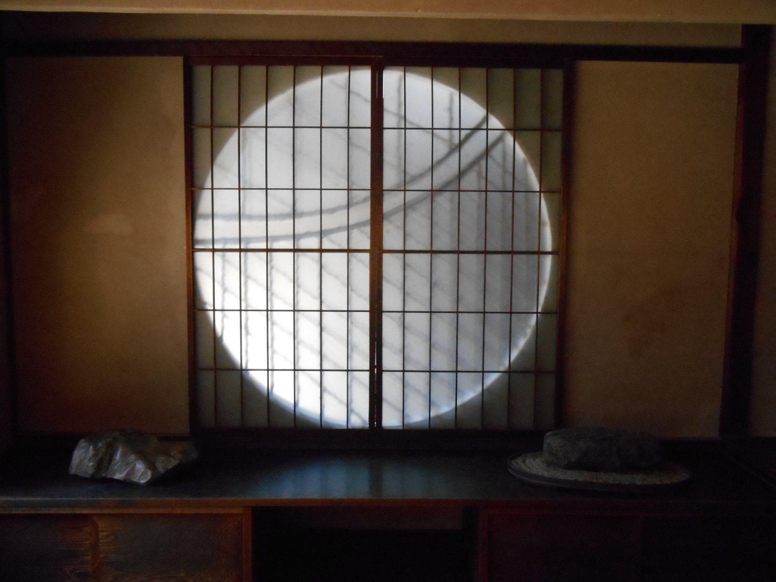 東福寺塔頭光明院 その２ 書院の丸窓 一景一話
