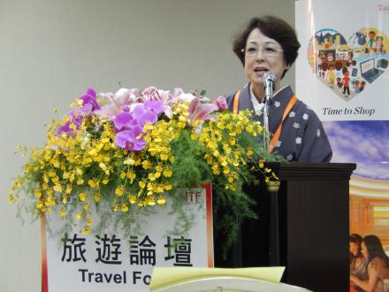 台湾でいまホットな話題は「シニア旅行」と「自由旅行」（台北ITF報告その6）_b0235153_103531.jpg