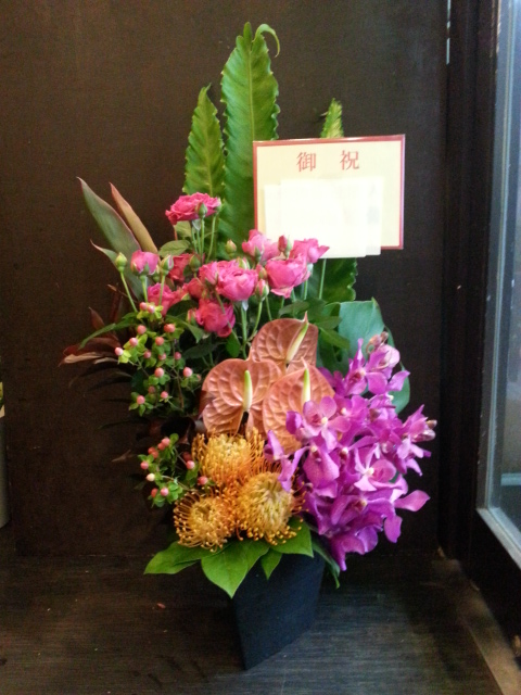 忙しくさせていただいておりました。_a0160970_2254242.jpg