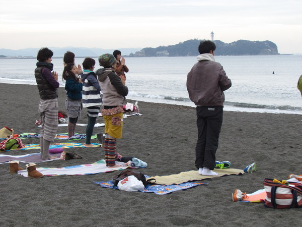 ♪週末は海ヨガです♪_a0137279_1031818.jpg