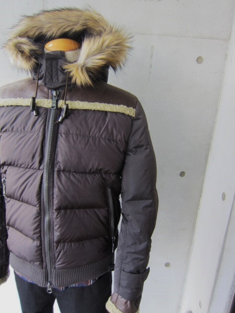 add ・・・ B3 TYPE DOWN JACKET!♪! 今迄に無かった秀逸DOWN JKTです★_d0152280_16411536.jpg