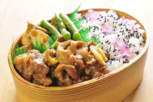 焼肉弁当_b0171098_847265.jpg