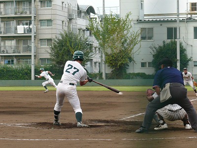 専修大対国士館大 10月14日 東都大学野球2部_b0166128_1045115.jpg